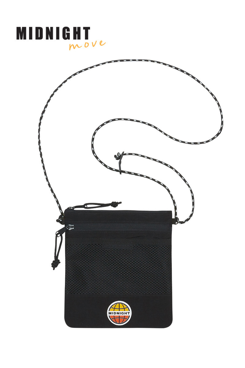 [unisex] logo sacoche bag (black)